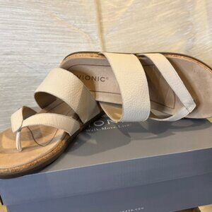 Vionic Sandals Beige size 9